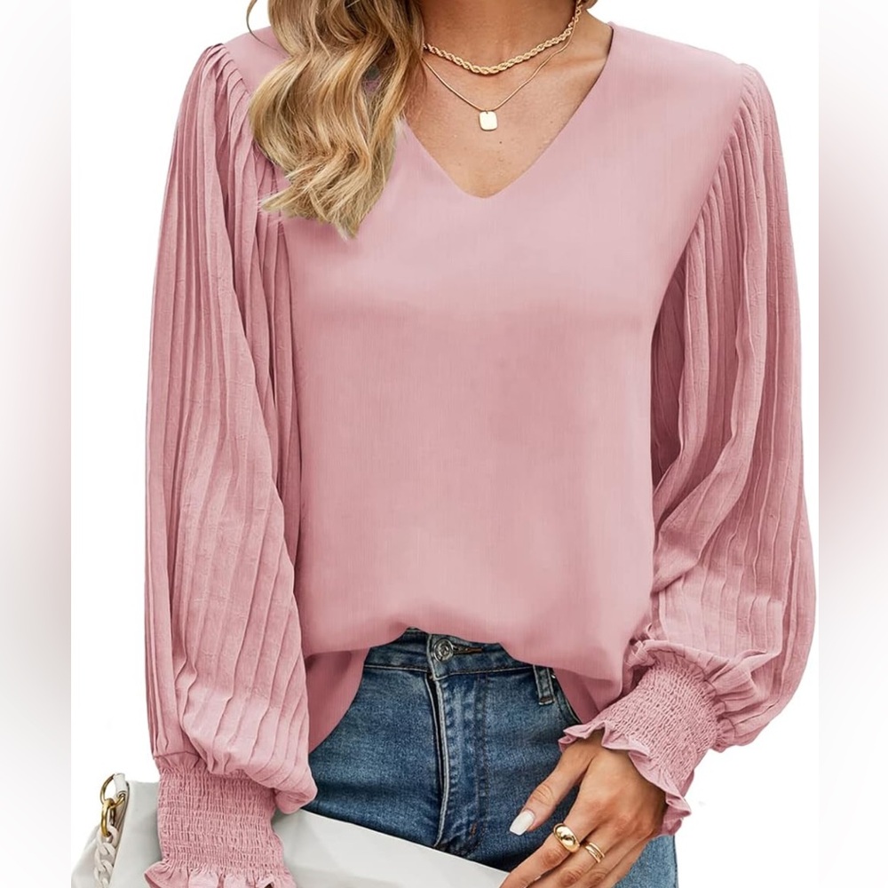 Chiffon v-neck Pleated Lantern Sleeve Flowy blouse